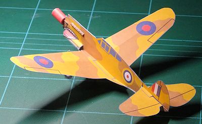 P40B_RAF_desert_left_rear