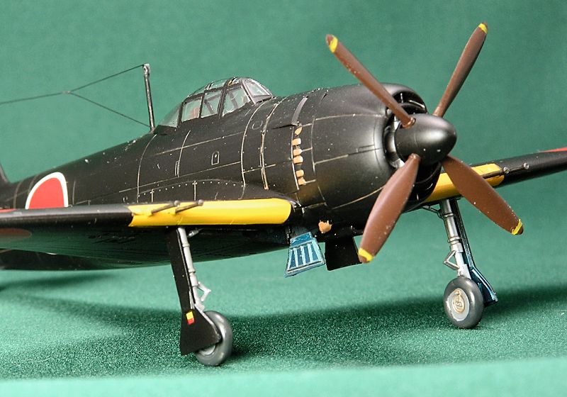 アオシマ 1/72 紫電改のタカ